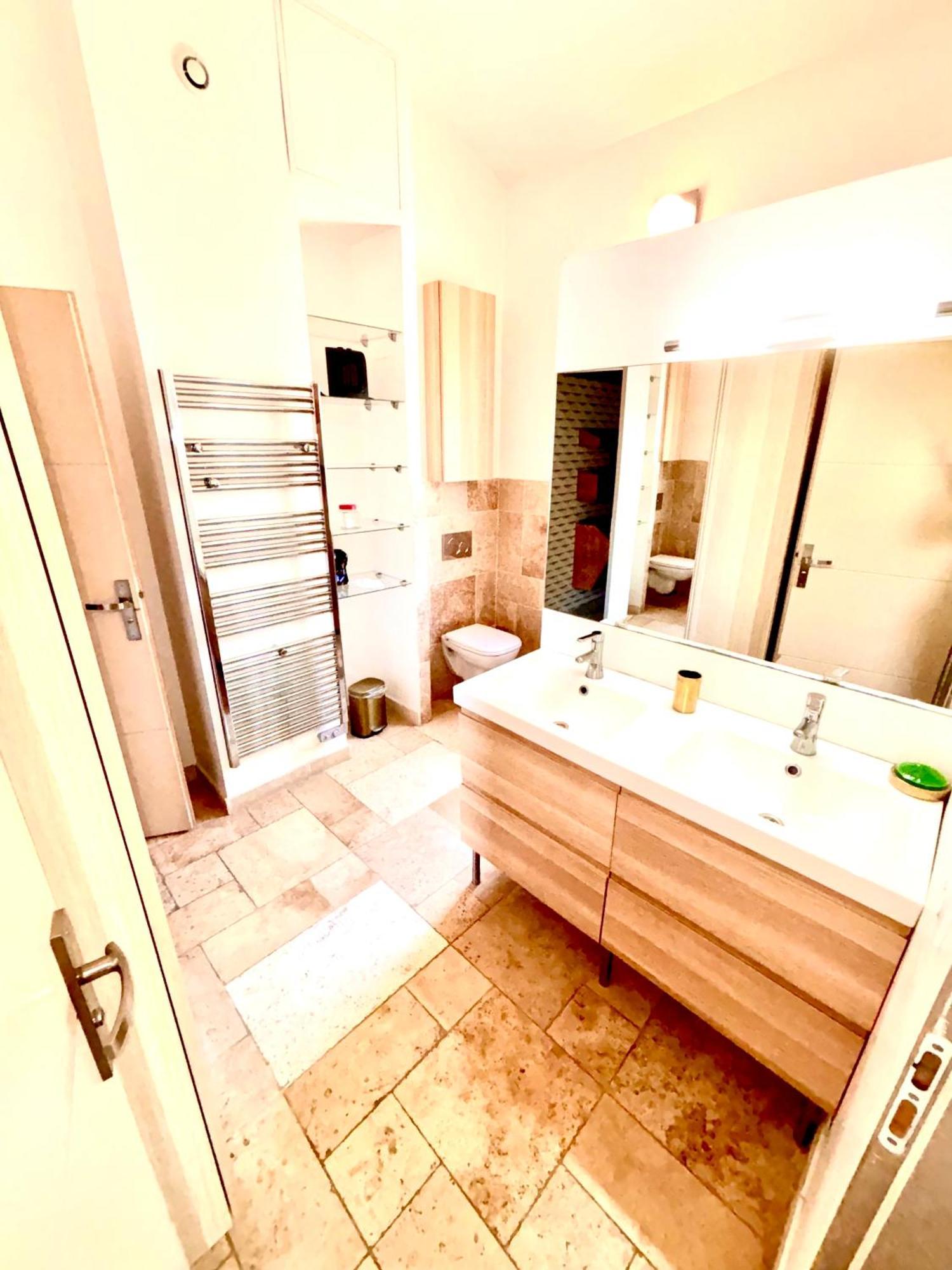 Maison Avec Piscine Et Jacuzzi Proche Des Plages Тулон Екстериор снимка